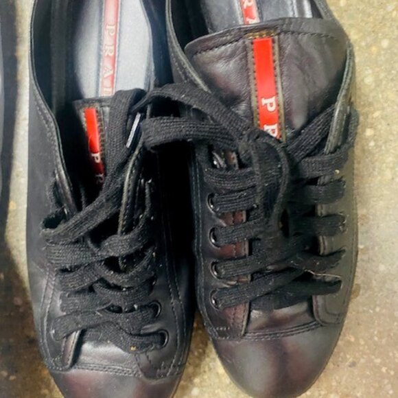 Prada Authentic - Picture 3 of 5